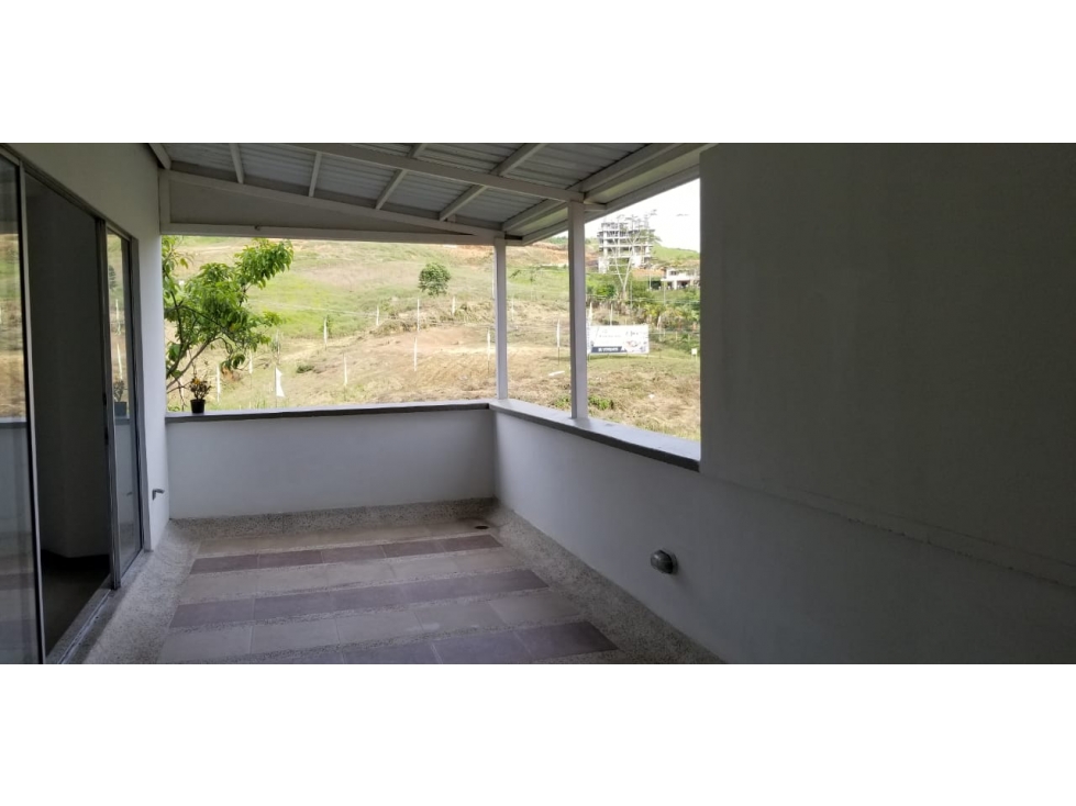 Se Vende Apartaestudio Grande Pinares, Pereira
