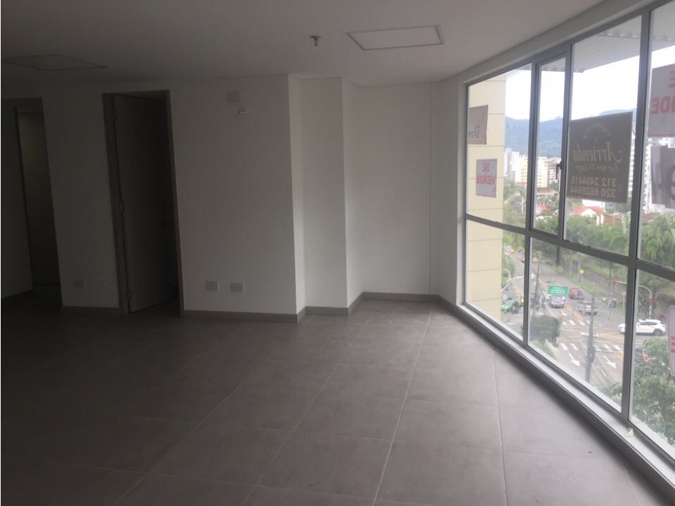 Se vende oficina, Pereira, Alamos
