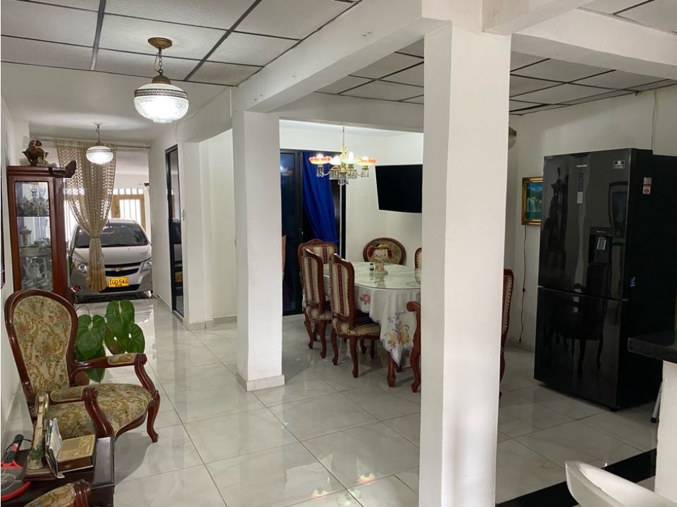 SE VENDE CASA PEREIRA, CENTRO