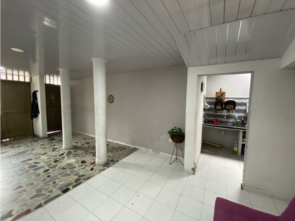 SE VENDE CASA PEREIRA, CENTRO