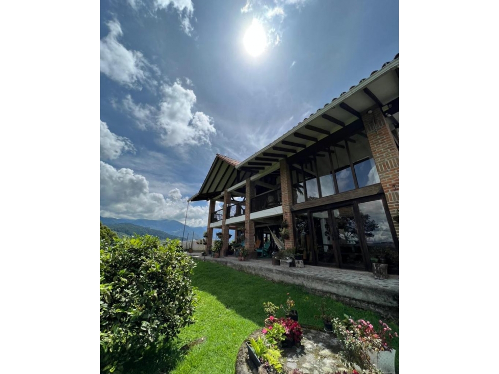 SE VENDE HOTEL CAMPESTRE SALENTO - 3