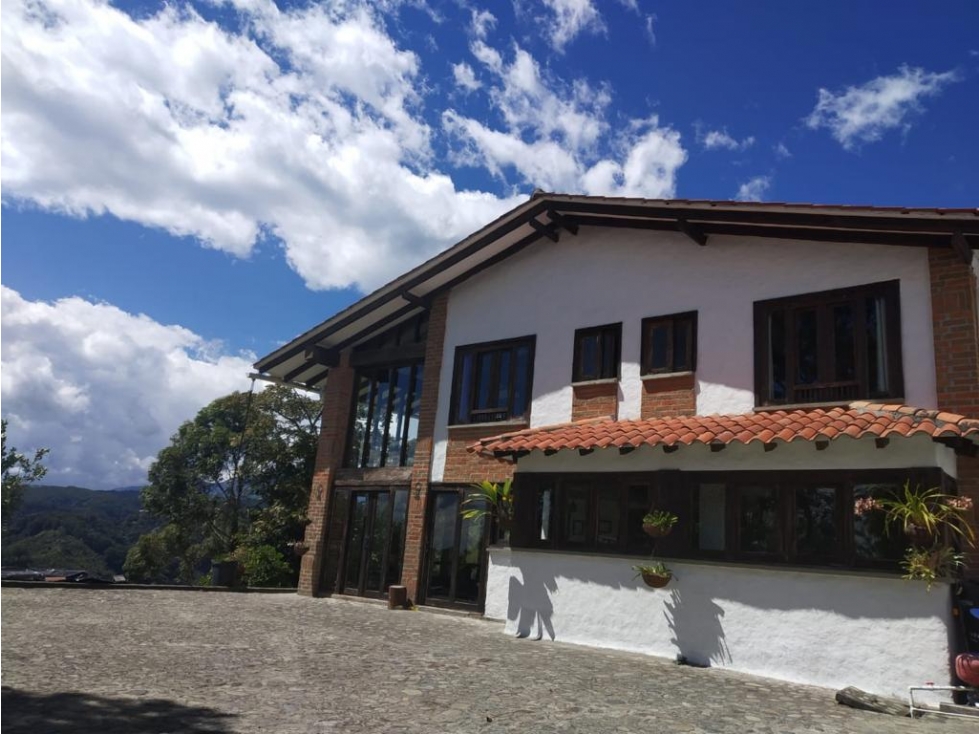 SE VENDE HOTEL CAMPESTRE SALENTO - 2