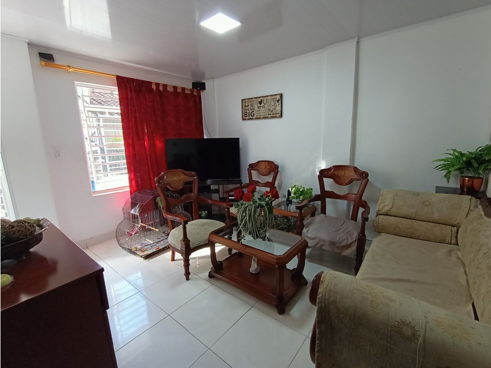 Vendo casa 3 pisos guayacanes Cali CW8572900 AI — foto 3