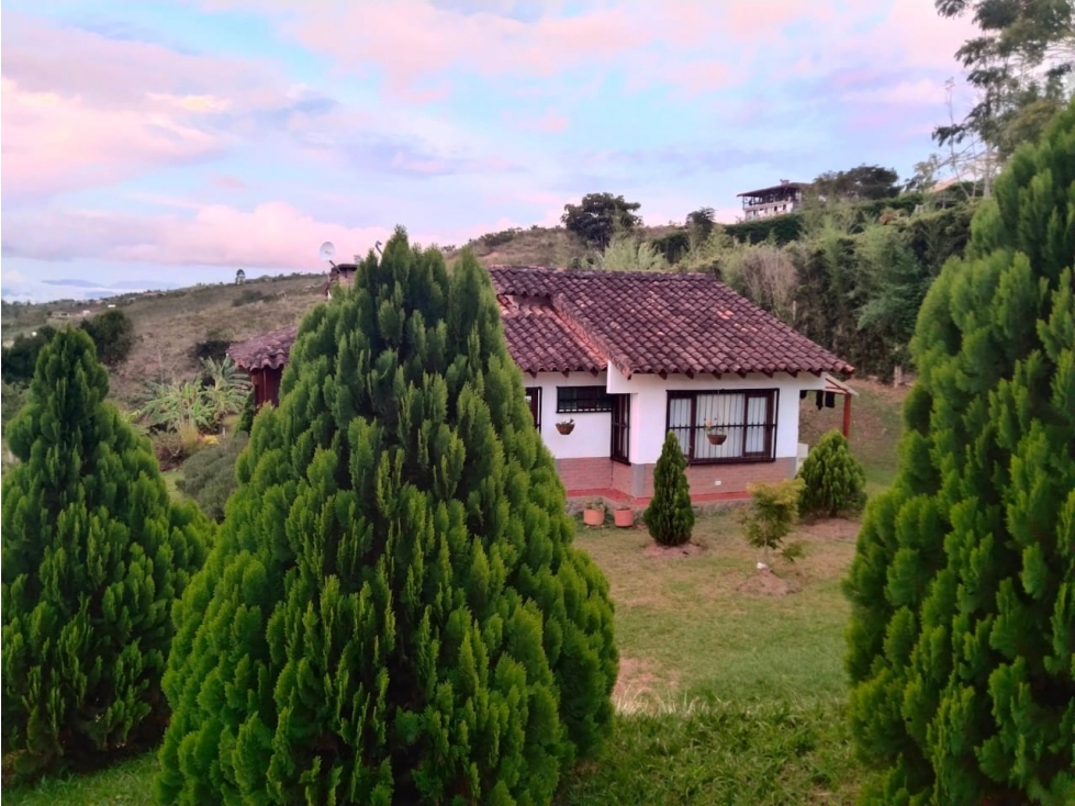 SE VENDE LINDA FINCA EN EL CARMEN (D.C) CW:9075799