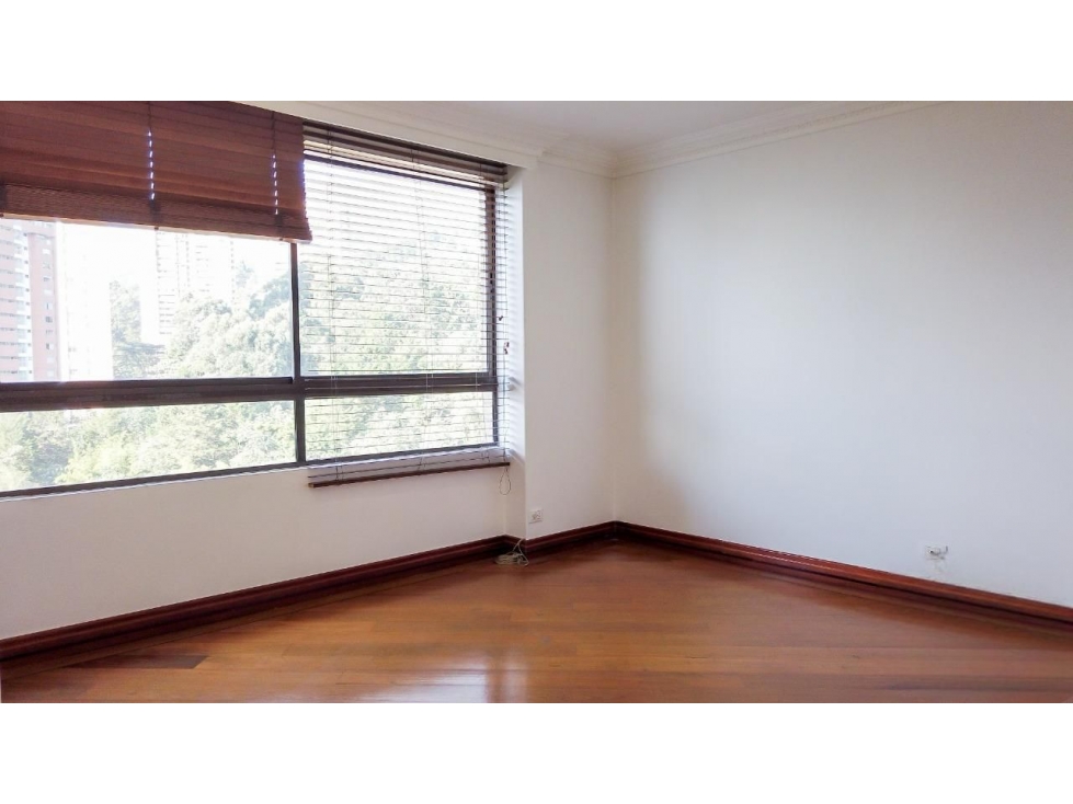 VENTA APARTAMENTO POBLADO EL TESORO PISO MEDIO — foto 6