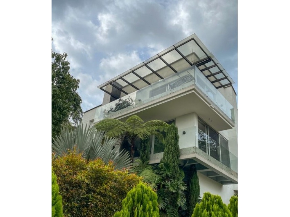 VENTA CASA CAMPESTRE 3 NIVELES LAS PALMAS MEDELLÍN — foto 2
