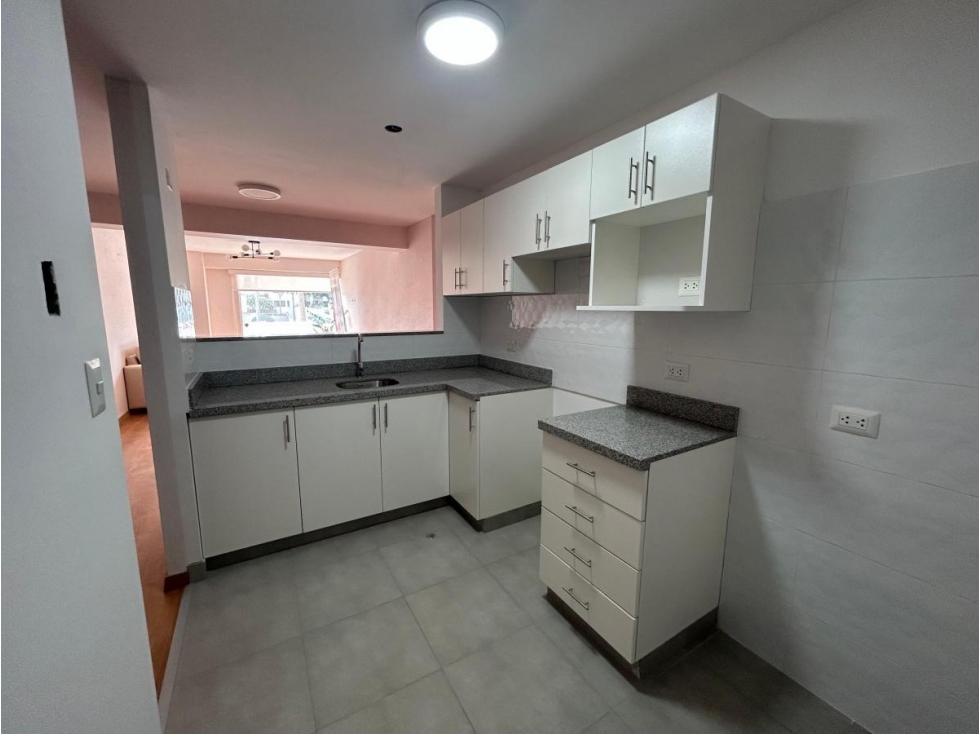 VENTA DE DEPARTAMENTOS AMPLIOS DE 2 DORMITORIOS EN SURCO - 2
