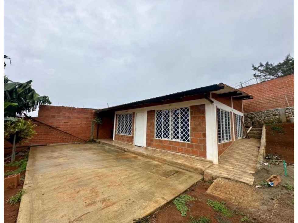 OPORTUNIDAD ÚNICA ESPECTACULAR FINCA EN VENTA EN PAVAS - 4