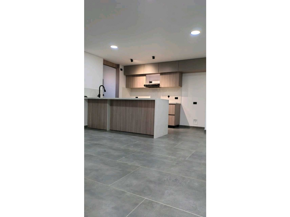 Venta de Apartamento en Castellana para estrenar (*) — foto 4