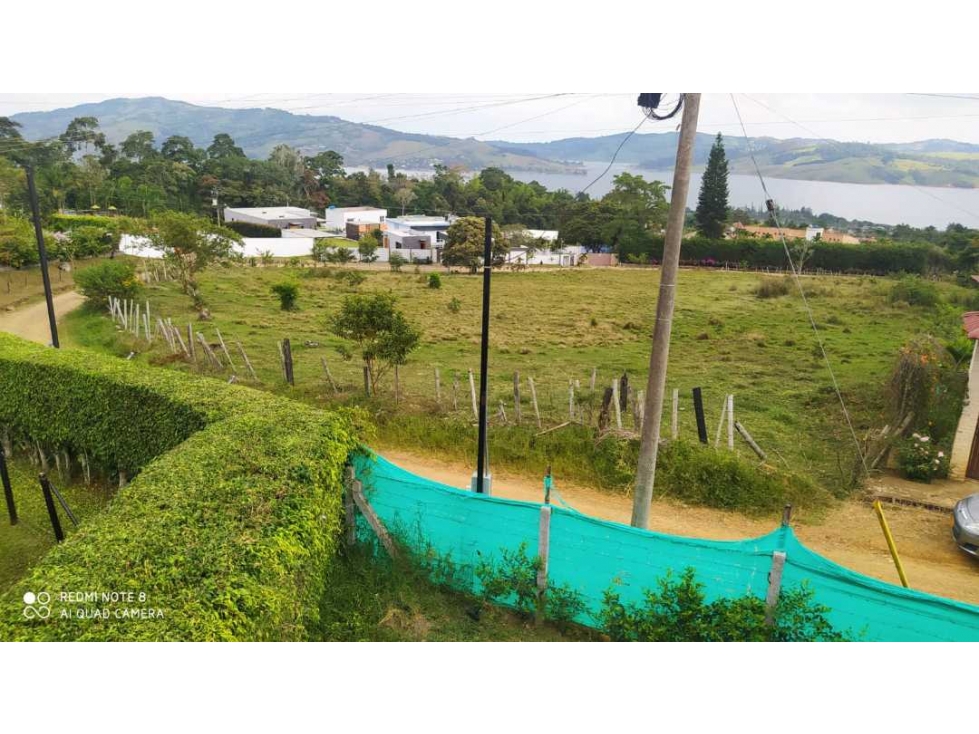 VENTA DE LOTE EN LAGO CALIMA PARCELACION REFUGIO DEL SOL — foto 2