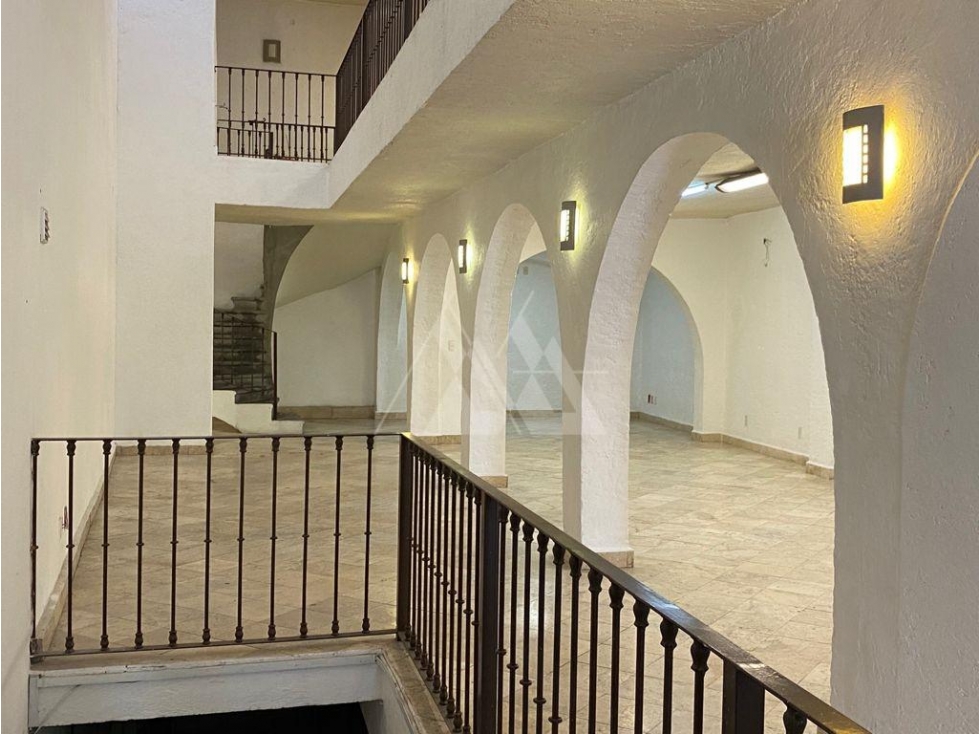 Venta ó Renta de Edificio Comercial en el Centro de Cuernavaca Mor. - 3