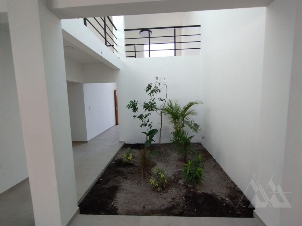 Casa lista para Estrenar en Venta en Las Fincas - 2