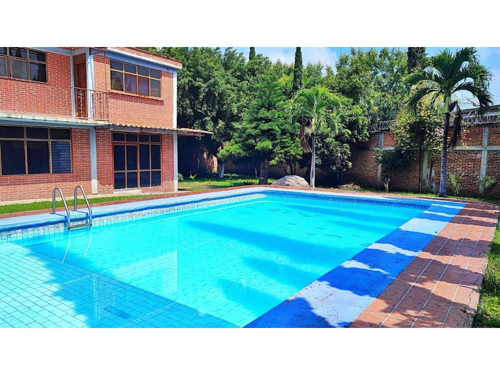 Venta Casa con Alberca, en Cuautla Morelos - 2