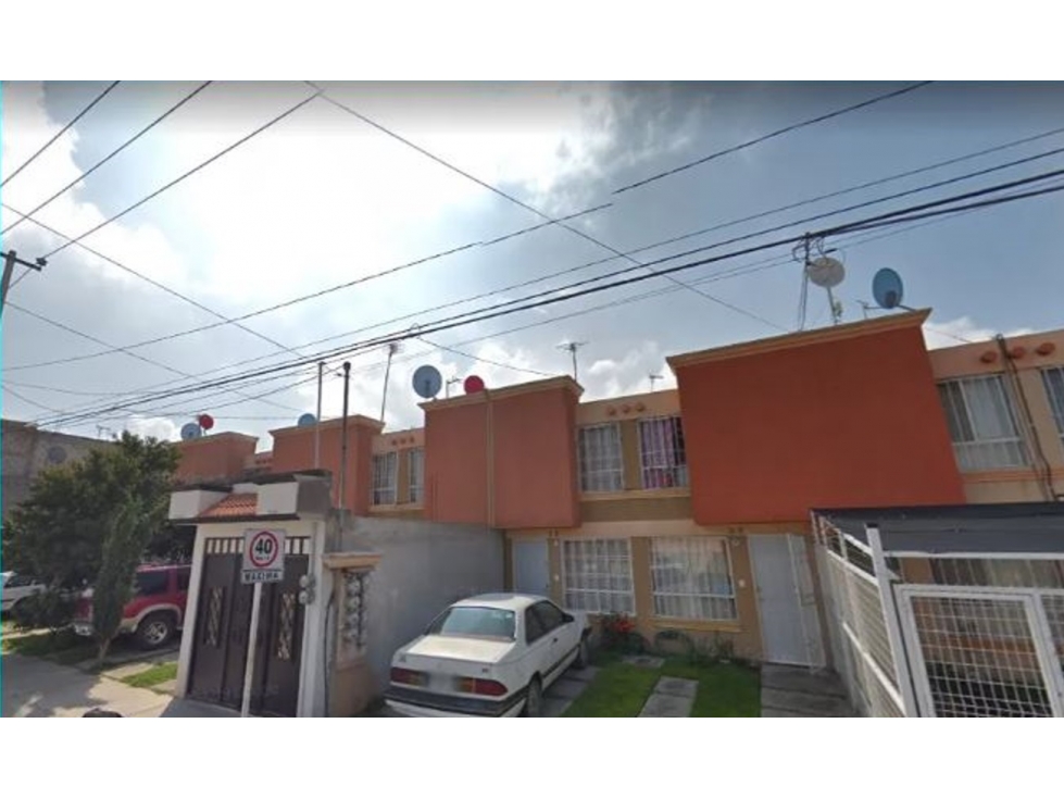 Casa en Remate en Los Heroes Tecamac II, FG-16