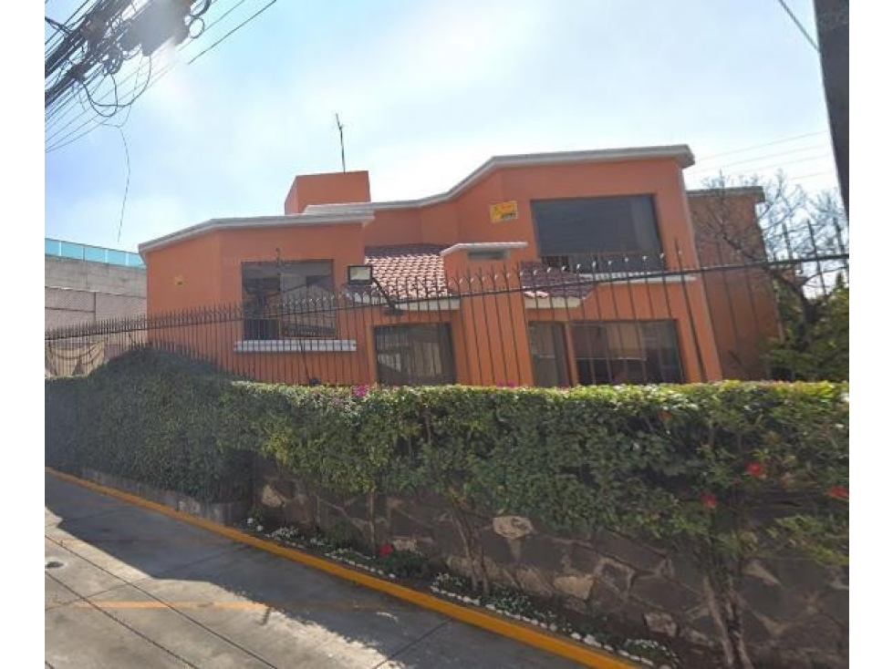 Casa en Remate en Axotla, FG-1062