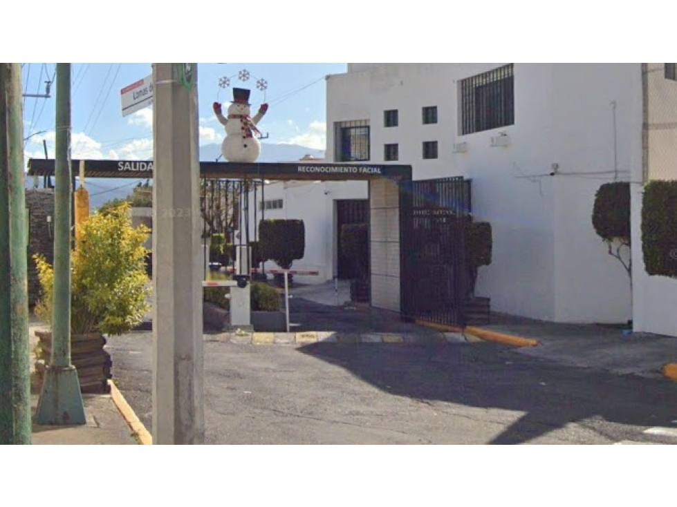 Casa en Remate en Lomas de Tarango, FG-1223