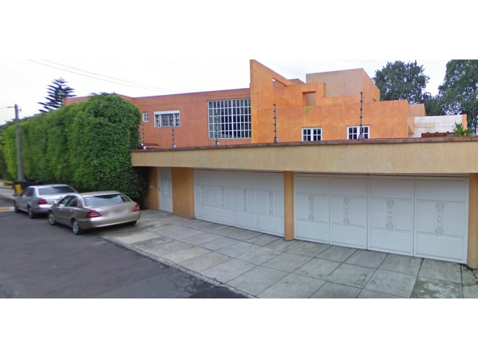 Casa en Remate en Jardines Del Pedregal, FG-1569