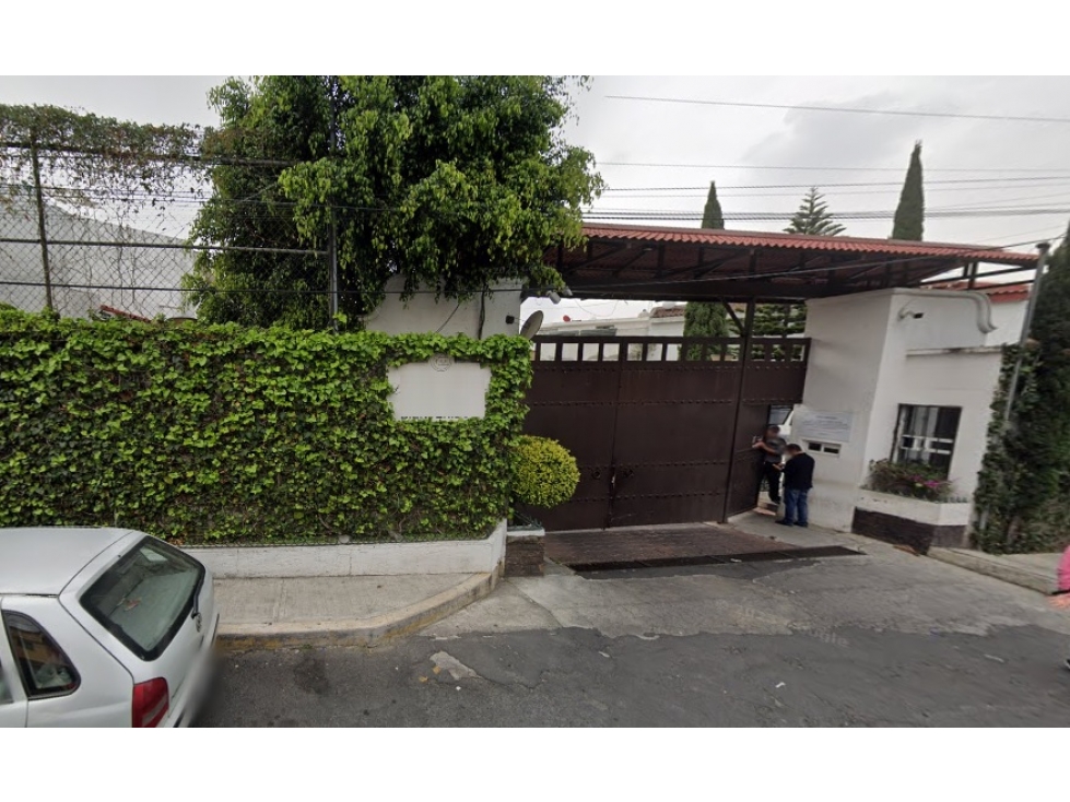 Casa en Remate en Belen de las Flores, FG-152