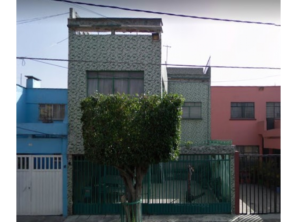 Casa en Remate en Hogar Y Seguridad, FG-1291