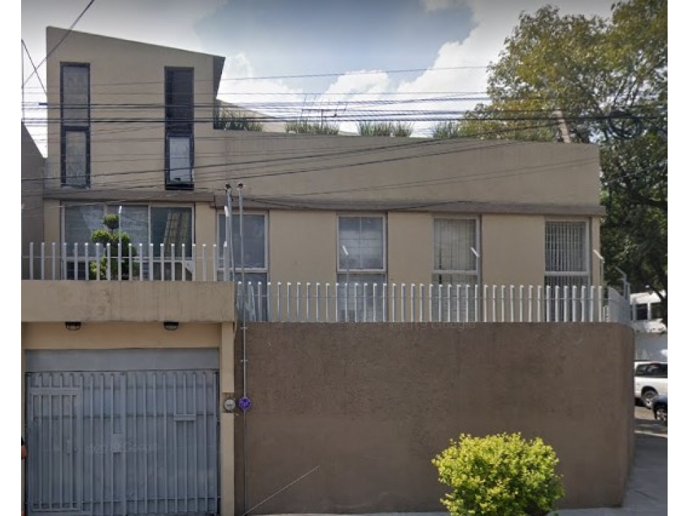 Casa en Remate en Portales Norte, FG-577