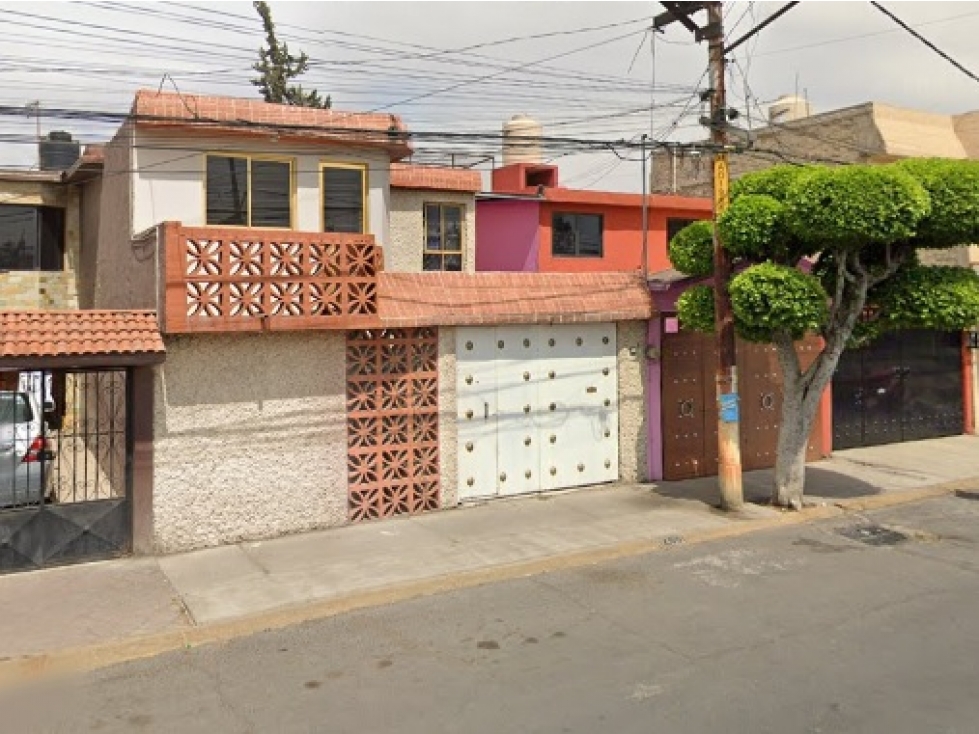 Casa en Remate en Bosques De Aragón, FG-421