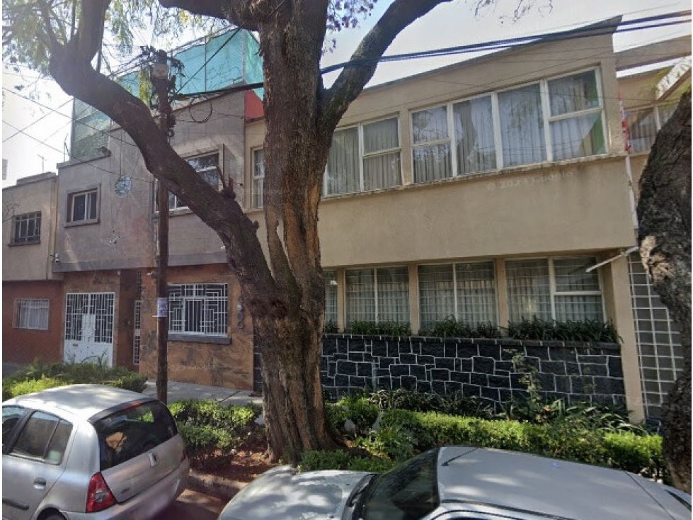 Casa en Remate en Narvarte, FG-1081