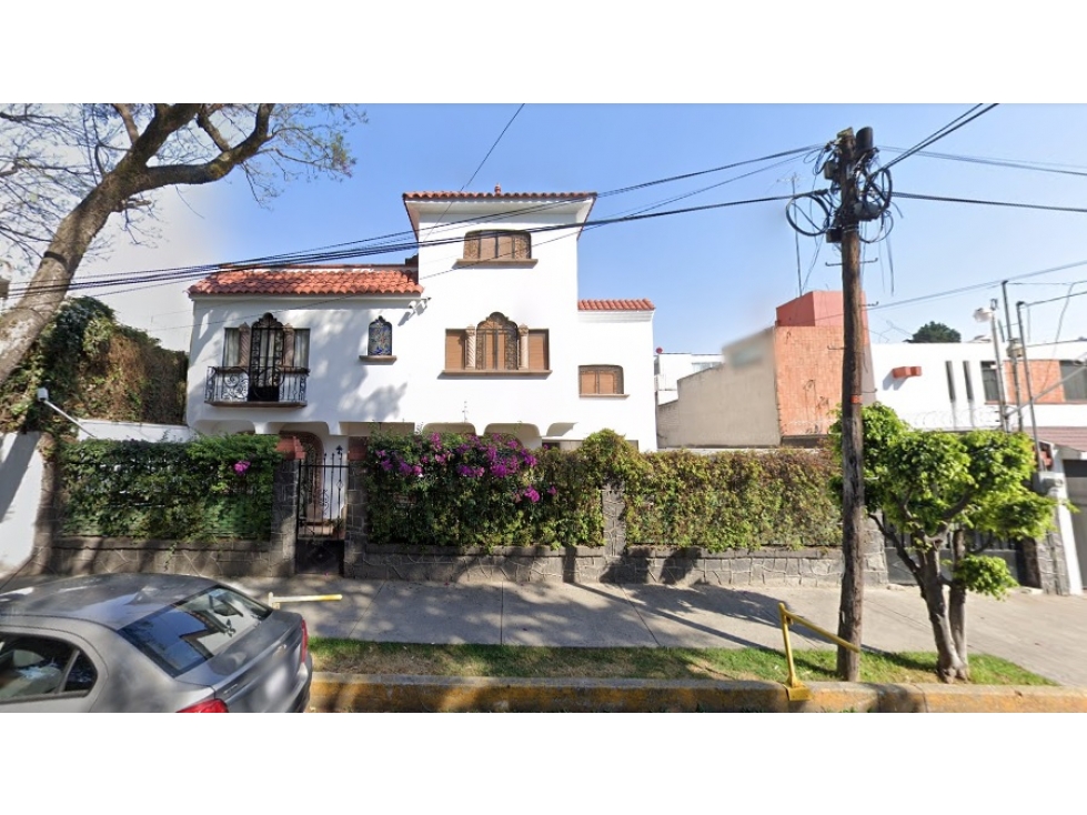 Casa en Remate en Country Club Churubusco, FG-753