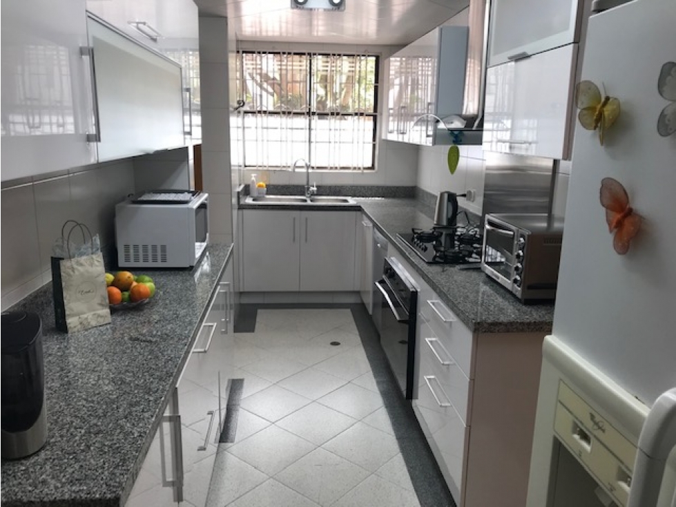 VENDO HERMOSO APARTAMENTO EN ROSALES — foto 5