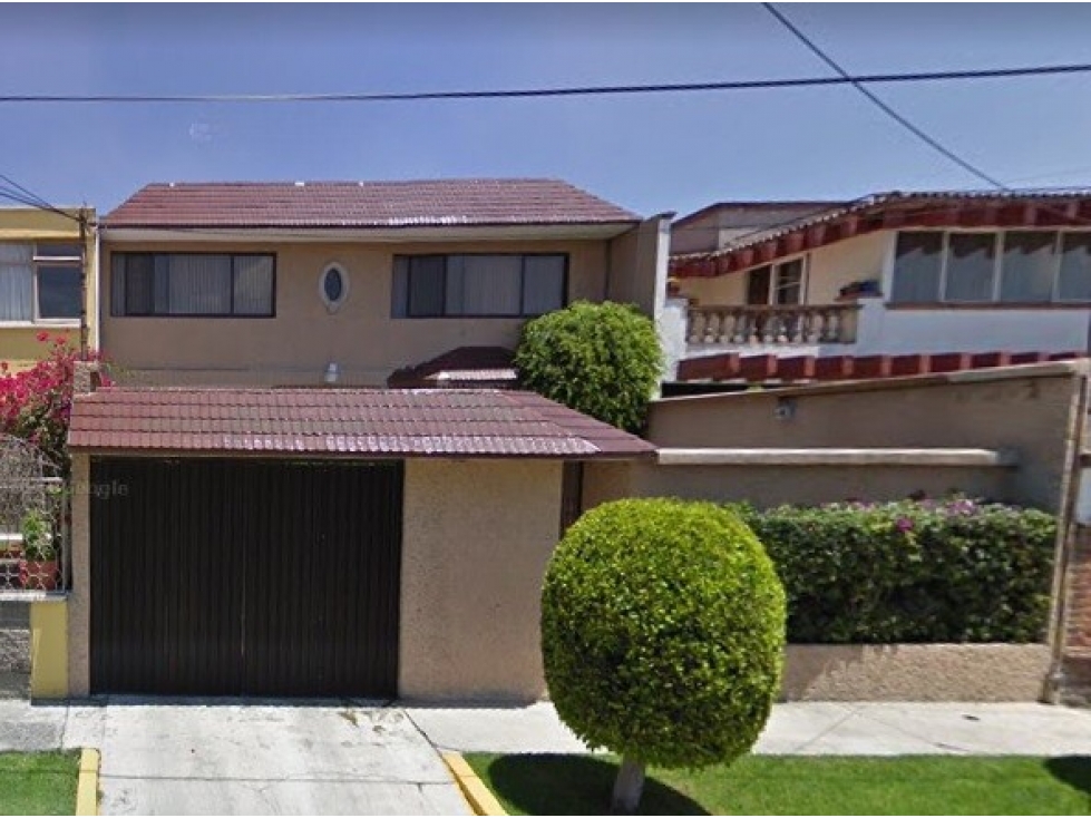 Casa en Remate en Ciudad Satélite, FG-898