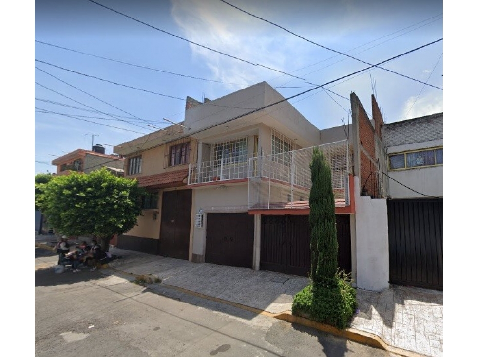 Casa en Remate en P. de Sto Domingo, FG-1934