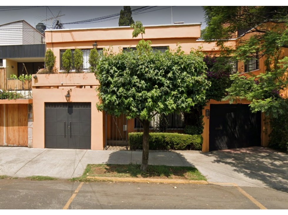 Casa en Remate en Del Carmen, FG-2031