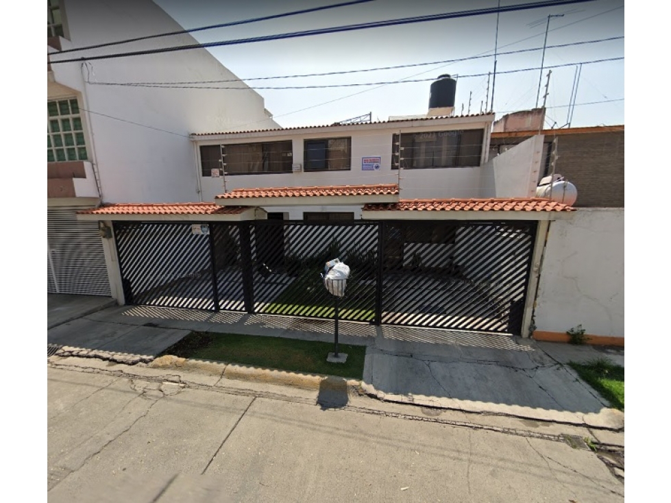 Casa en Remate en Hda de Echegaray, FG-1017