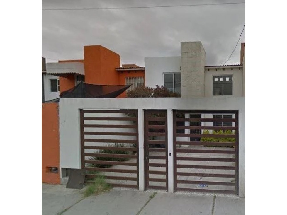Casa en Remate en La Joya, FG-430