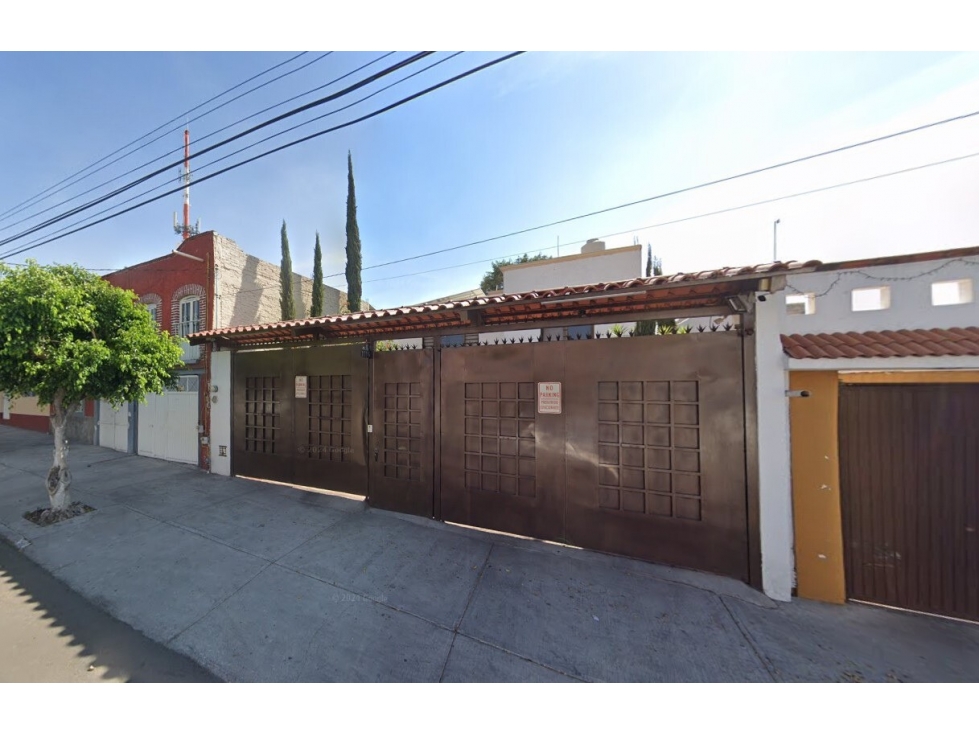 Casa en Remate en Lomas de Casa Blanca, FG-510