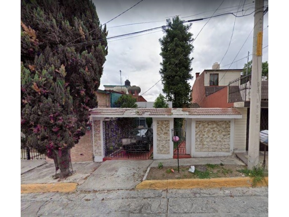 Casa en Remate en Los Pirules, FG-655 - 5