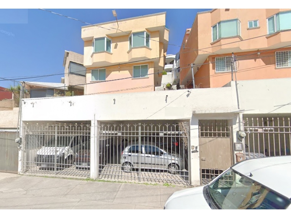 Casa en Remate en Los Pirules, FG-657 - 1