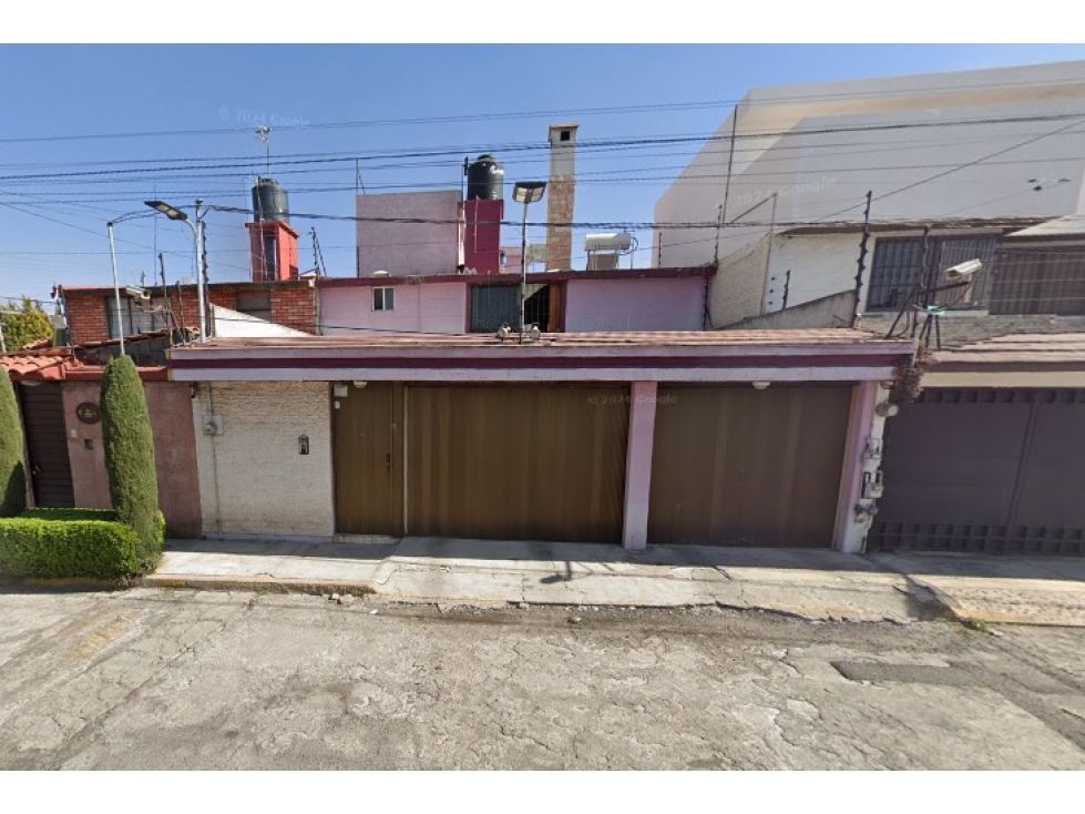 Casa en Remate en Casa Blanca, FG-694