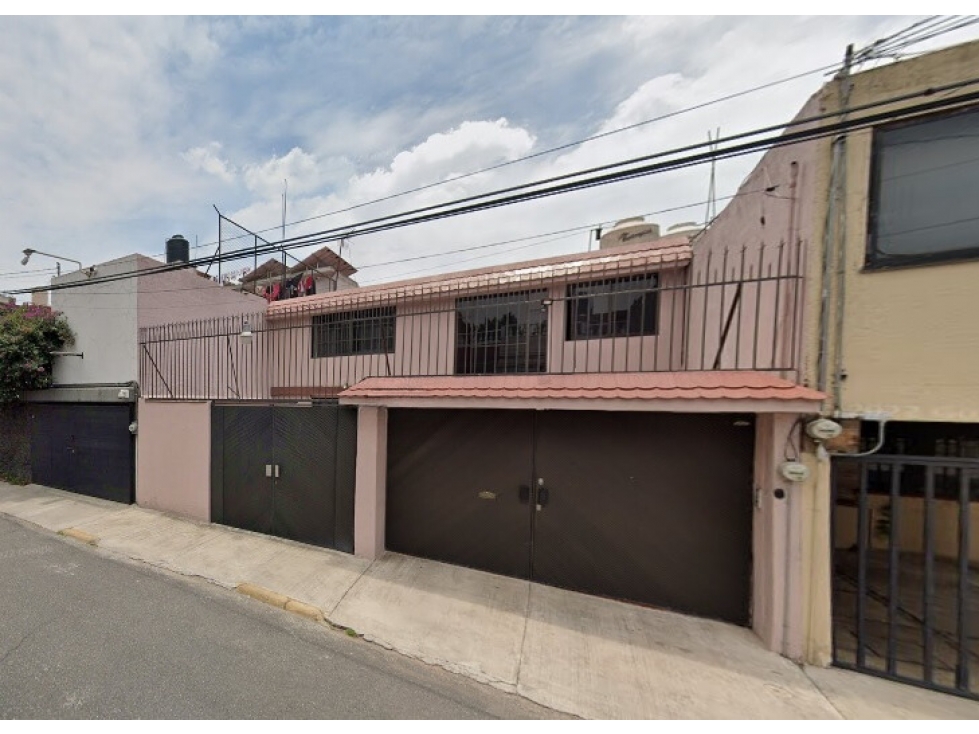 Casa en Remate en Campestre Churubusco, FG-668