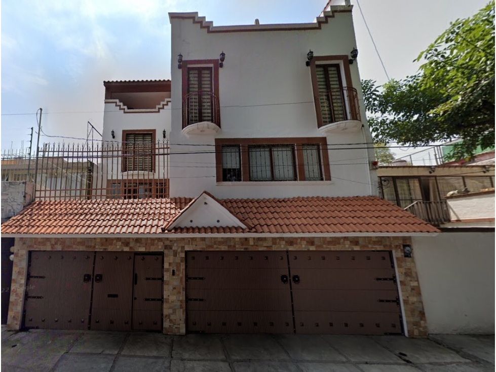 Casa en Remate en Campestre Churubusco, FG-671