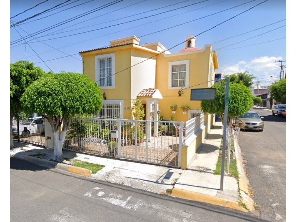 Casa en Remate en Plazas Del Sol, FG-805