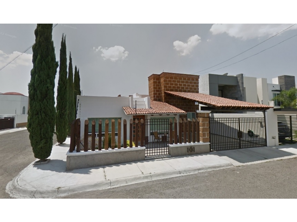 Casa en Remate en Santa Rosa Jáuregui, FG-667