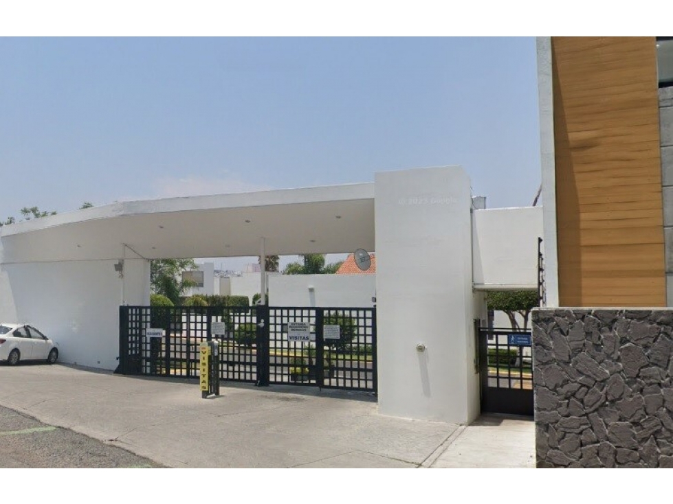 Casa en Remate en Centro Sur, FG-1275