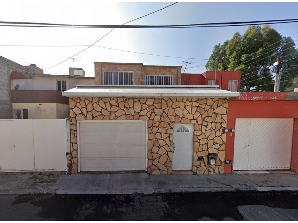 Casa en Remate en El Marques, FG-1698