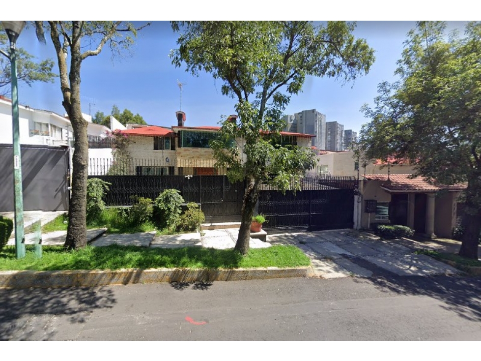 Casa en Remate en Fuentes del Pedregal, FG-773