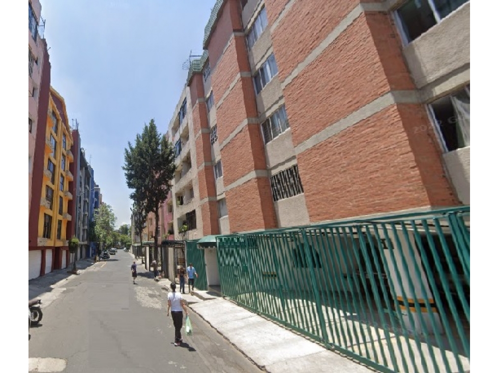 Depto en Remate en Paseos de Taxqueña, FG-1481