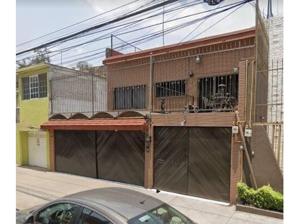 Casa en Remate en Jardín Balbuena, FG-1373