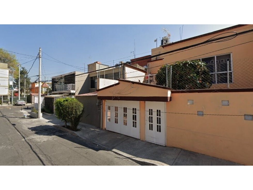 Casa en Remate en Jardín Balbuena, FG-1798