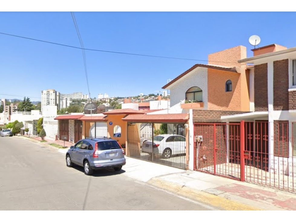 Casa en Remate en Jardines de Satélite, FG-2026