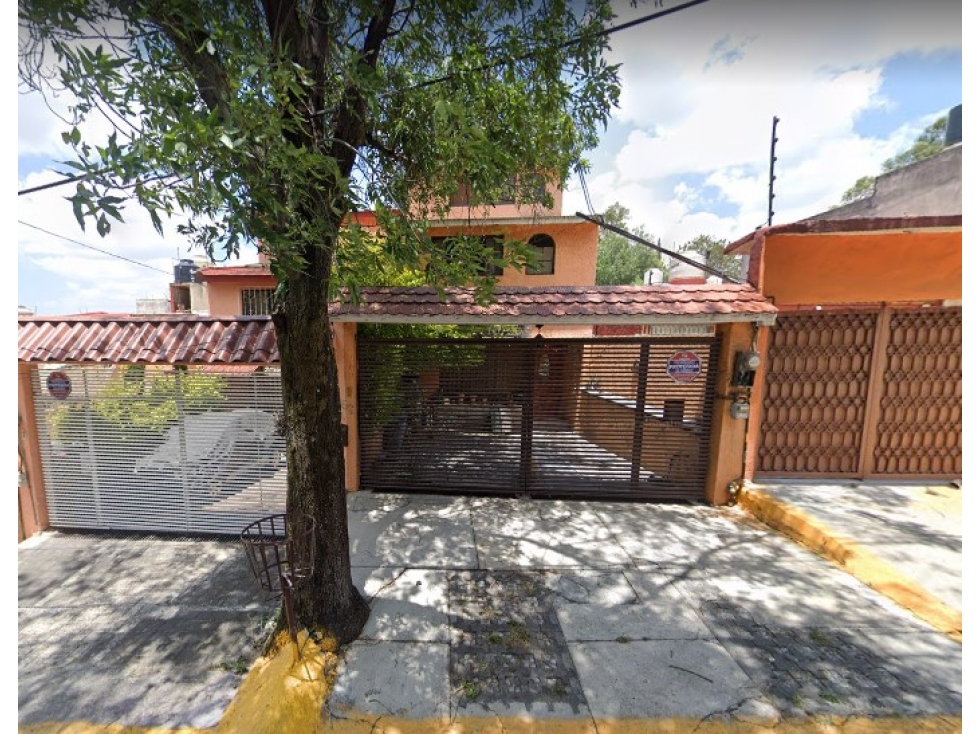 Casa en Remate en Viveros de La Loma, FG-2054 - 1
