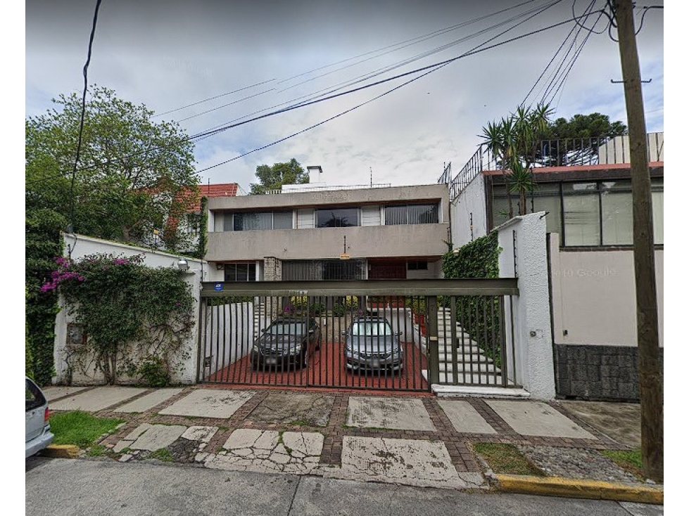Casa en Remate en Lomas de Tecamachalco, FG-939